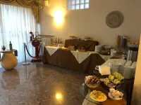 Hotel Garden - breakfast