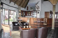 Letsatsi Game Lodge - Bares