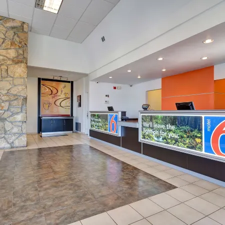 Motel 6 Belmont, CA - San Francisco - Redwood City