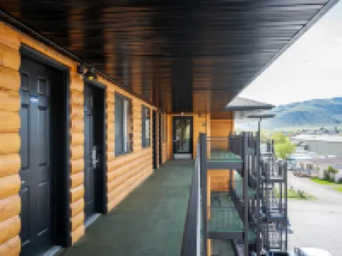 Travelodge by Wyndham Gardiner Yellowstone Park North Hotels in Gardiner