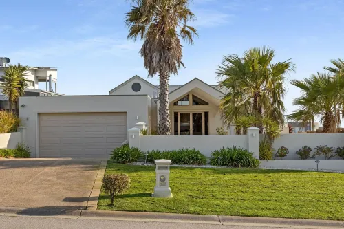 Sunset View Luxury 4 Bedrooms With Sauna Hotels in Mount Martha