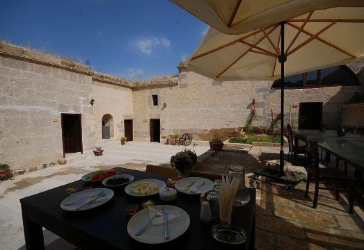 5. 카라만리 코나기..