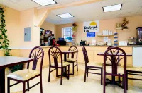 Days Inn by Wyndham Waycross - Desayuno