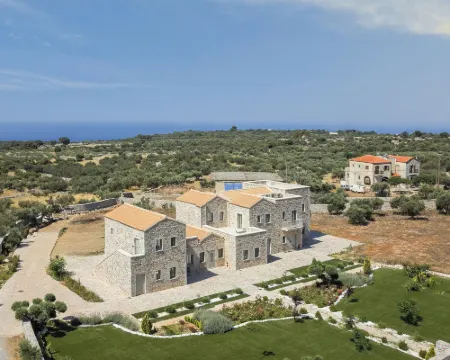 Margazi Areopolis Luxury Rooms Hotels in Itilo