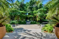 Villa Alta Gracia w Private Pool Designer Decor Hotels near Plaza sorimar