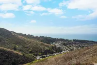 Mountain View 2BR Retreat with Private Deck Hotels in Pacifica
