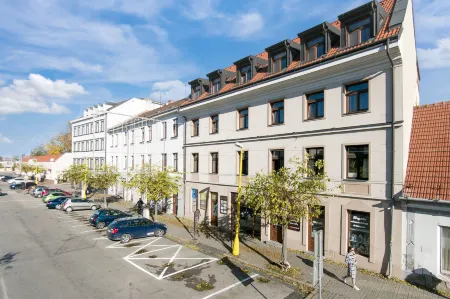 Hotel MAXPLAZA Отели в г. Трнава