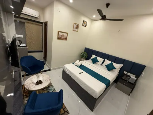 SHARAN'S INN SUTES & BANQUETS