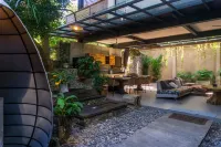 VIlla Amalura Hotels in Umbulharjo