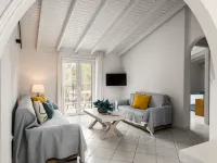 The Seaview Corner Apartments by Konnect, Ipsos Hotels in Ipsos