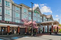 Holiday Inn & Suites SURREY EAST - CLOVERDALE by IHG