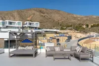 Villa Esmeralda 20 by BookaParadise