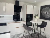 1bedroom-ensuitebathroom-garden-wifi فنادق في Basildon District