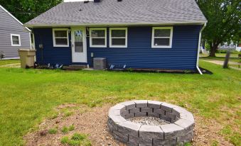 5 min Walk to Notre Dame Modern Home 517