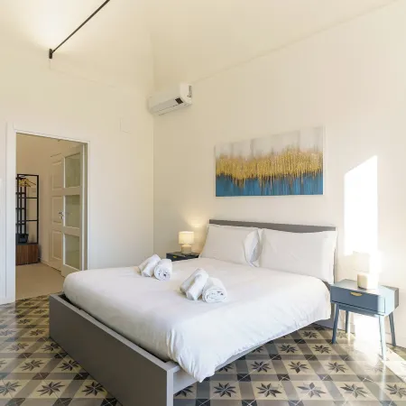 KleoSuites