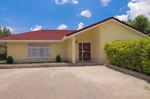 Oleandar Hotels in Athi River