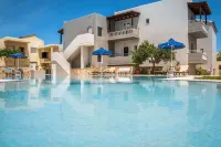 Irini Stalos Apartments - piscina