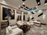Royal Mansion Hotel