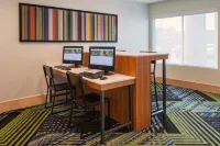 Holiday Inn Express & Suites COLUMBIA-I-26 @ HARBISON BLVD by IHG - Business