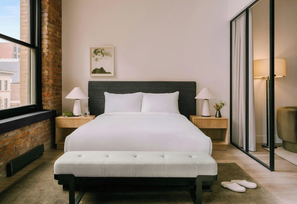 소너 아폴론 아파트먼트의 모던한 실내 인테리어