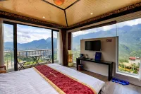 Phuong Nam Hotel - balcony