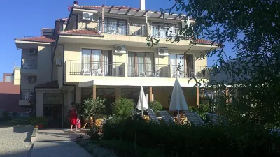 Family Hotel Muses Hotels in Primorsko
