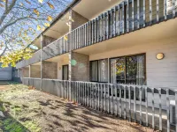 Tall Trees Ainslie Motel Các khách sạn ở 