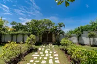 카사 델 마르 누사 렘봉안 호텔