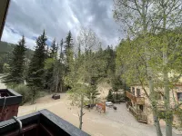 Auslander Condominiums Hotels in Red River