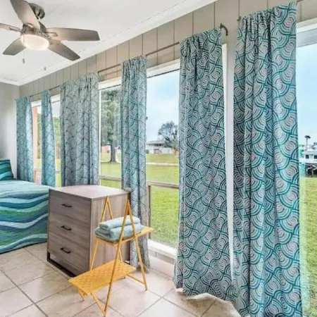 Blue Pearl   1 bedroom, 2 bath condo - sleeps 6 , Pet friendly.