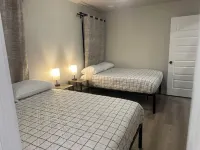 Charming 3-bedroom, 6 beds, 2 bathroom, house with AC and WiFi in awesome Odessa