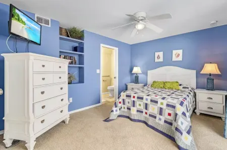 Oceanfront Multi-Family Retreat // 4 Bed, 4.5 Bath // 2 Fully Equipped Kitchens!