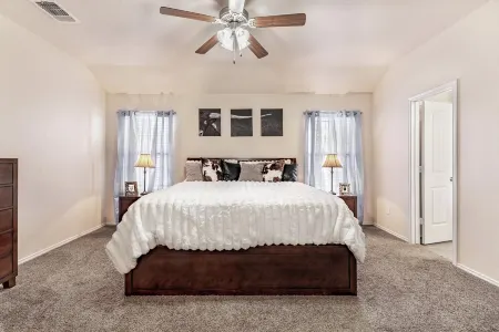 WELCOME ALL MILITARY FAMILIES & STUDENTS-MINUTES FROM FT.CAVAZOS AND TX A&M!