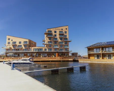 Slottsholmen Hotell Och Restaurang Hotels in Vastervik