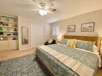 Three Bedroom ~ 8 Mins to A&M ~ Quiet Neighborhood