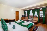 Muscatel BhumSang - 200 MTS from Mall Road - Parking