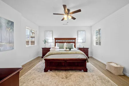 Charming newly remodeled 3-bedroom house, prime location in Northern Arizona!