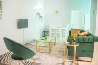 Apt 2 Stylish 2 Bed Cosy and Comfortable Hoteles en Saint John