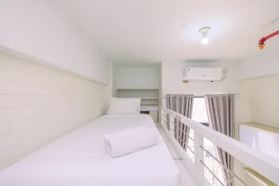 Simple and Cozy Living Studio Room Dave Apartment Hotel di Beji Timur
