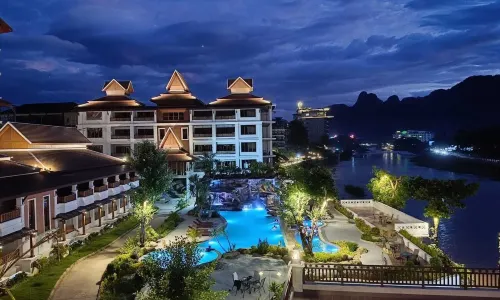 Phubarn VimarnVangvieng Resort
