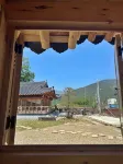 Hanok Stay - Jukrokjungsa - Mountain view