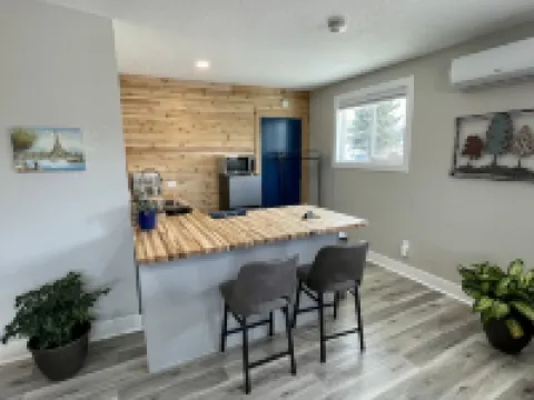 Lake Arbor Studio near Denver, Boulder + Golden Hotels in Arvada