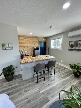 Lake Arbor Studio near Denver, Boulder + Golden