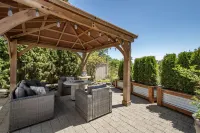 West Coast 3 Bedroom Garden Suite