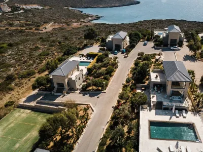 Sea front luxury villa with sea and mountain views