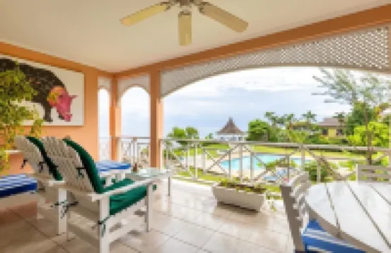 Panoramic View Sea below 2Bed2Bath 1754Sqft  Apartment ChefHsekeeper Pool Tennis