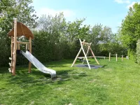 4 Pers. Detached House with Sunny Garden Close to the Sea and Beach. Hotels in Zoutelande