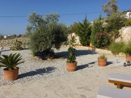 Elif Sunninghill 3 bed Duplex Apartment With Large Private Pool and sun Terrace