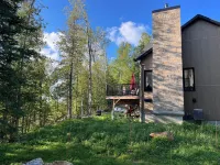 Cottage / Lake House - New - Beautiful views - Clean and comfortable Hotels in Val-des-Monts