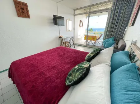 # Blue Bay Отели в г. Ле Диаман